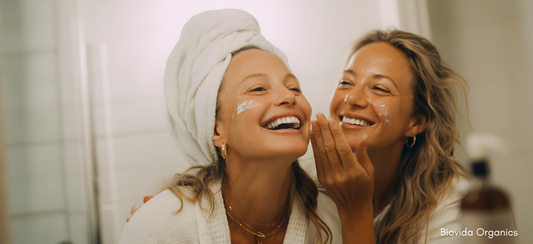 Le ménage de printemps dans sa routine skincare : se libérer du trop pour mieux accueillir le vrai